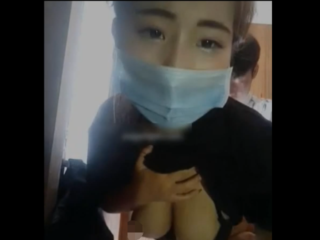 “爸比操我”大奶女主播公园啪啪啪