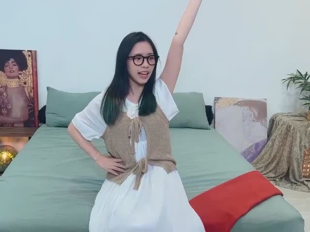 极品气质白虎粉穴女孩Amy