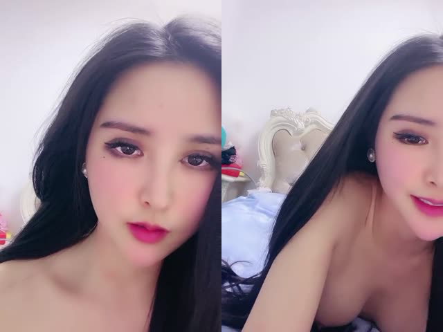 网红级爆乳女神下海小尺度诱惑