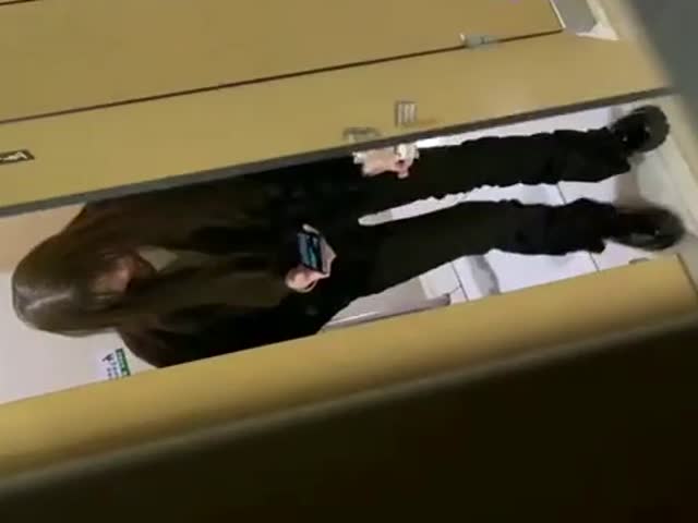 餐饮店女厕所偷拍