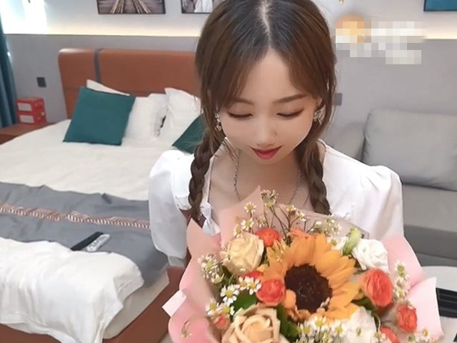 网红爆乳美少女▌小桃酱▌18岁对肉欲的渴望
