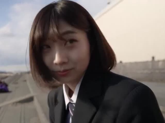 与纯白清纯的美少女一起去江之岛进行细致的调教