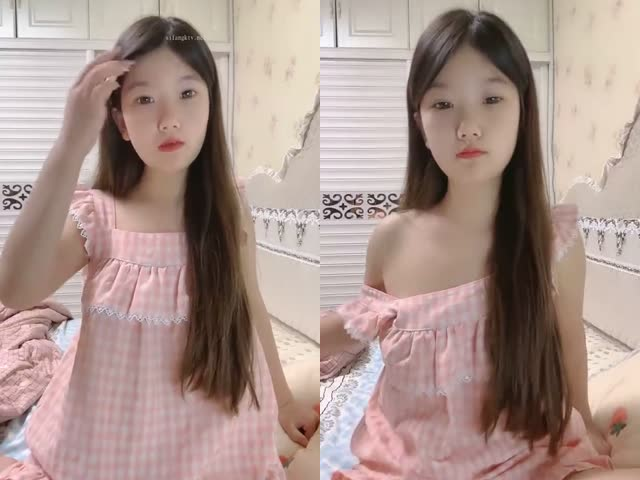 肥臀大奶妹子口交伺侯男友后入操逼…