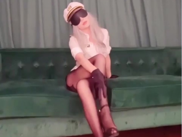 【超美淫娃女神】Vivian姐  极品女机长约炮女乘客