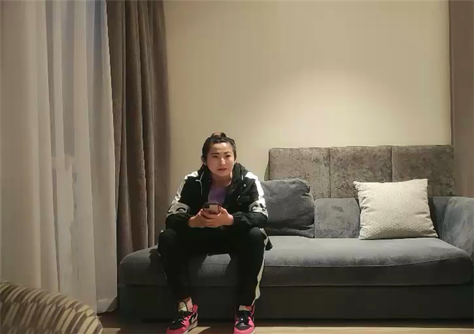 壹屌探花约了个运动装少妇